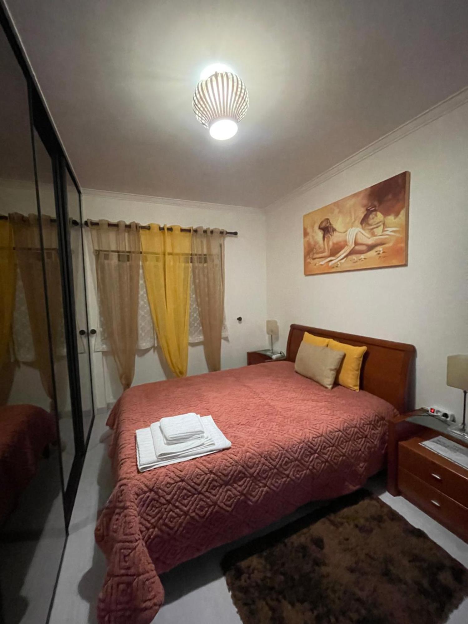 Quarto Suite Relaxante Алмада Екстериор снимка